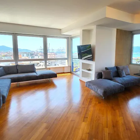 Appartamento Decimo Cielo Vista Mare La Spezia Exterior photo