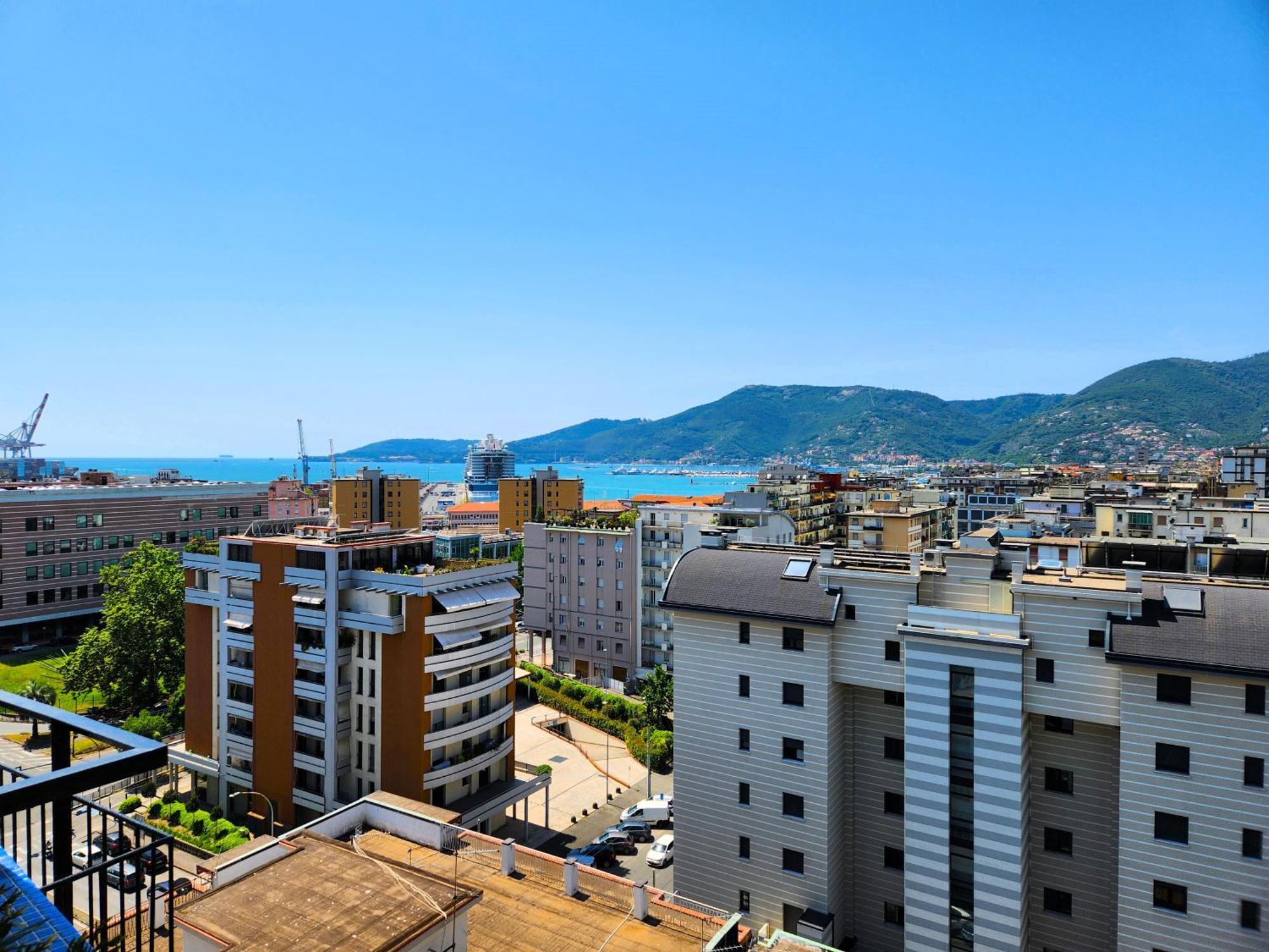 Apartment Decimo Cielo Vista Mare La Spezia